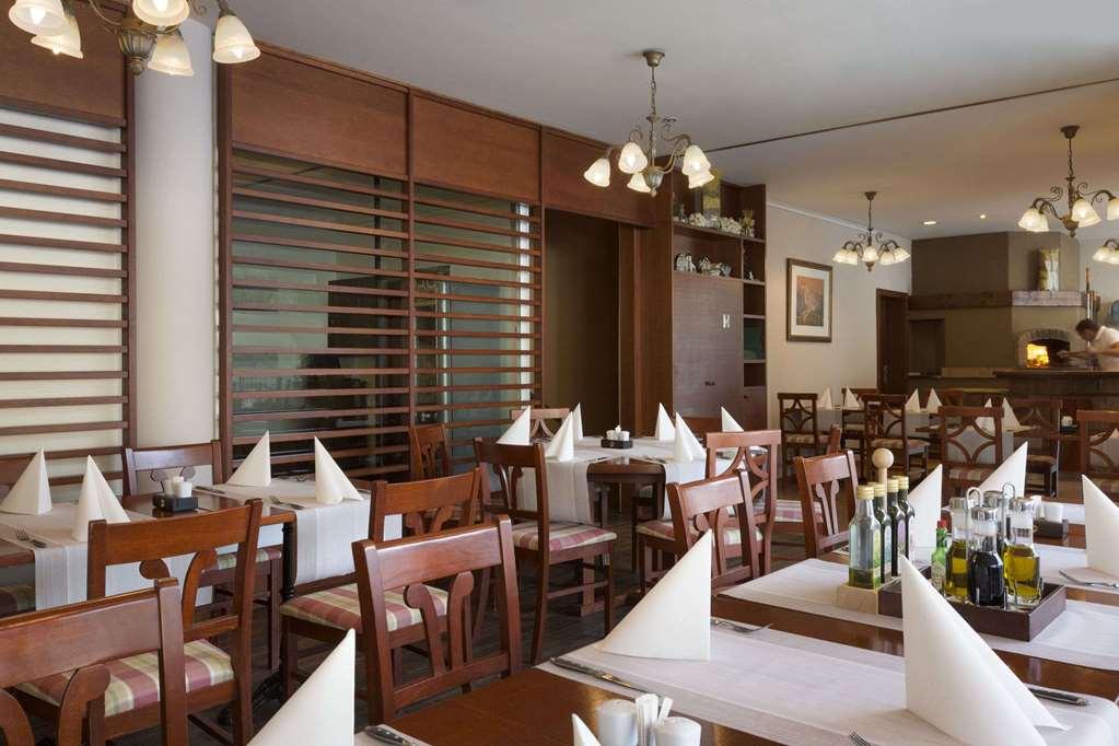 Ramada Hotel & Suites Kranjska Gora Restaurant bilde